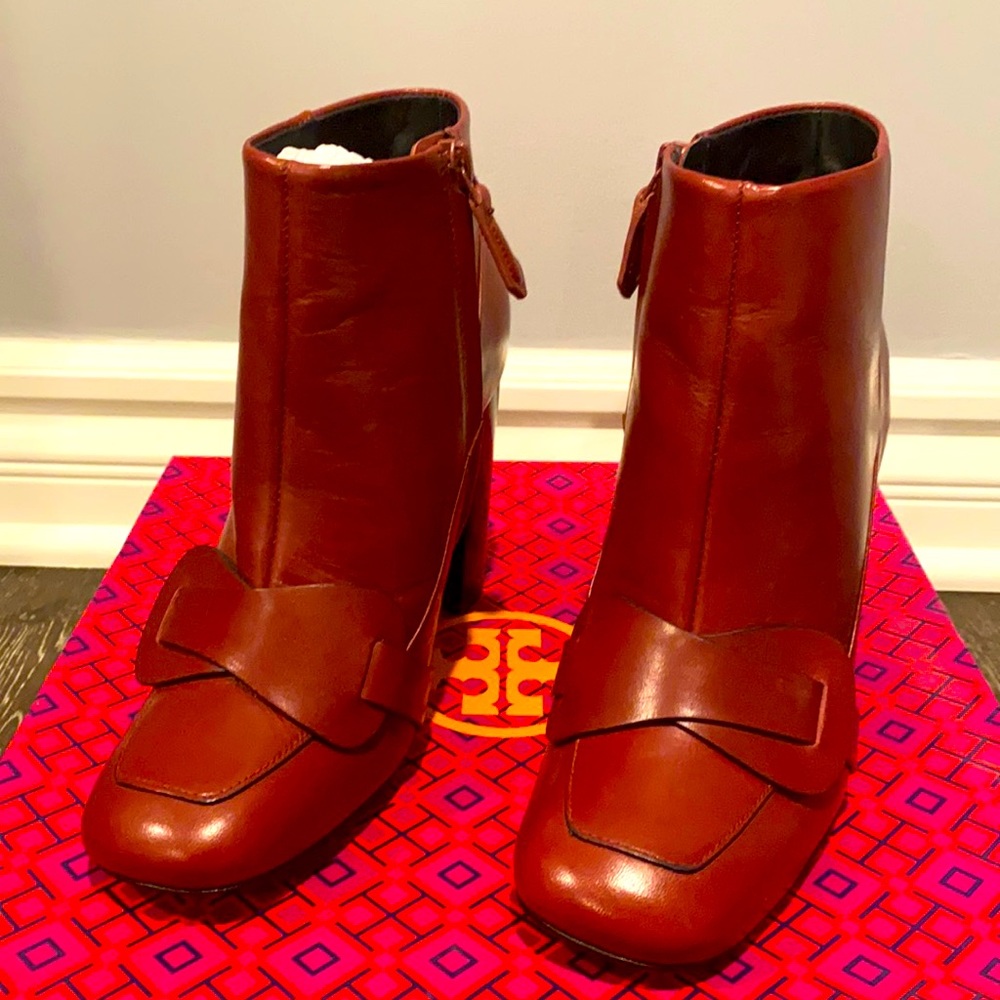 Tory Burch booties sz 7 new
